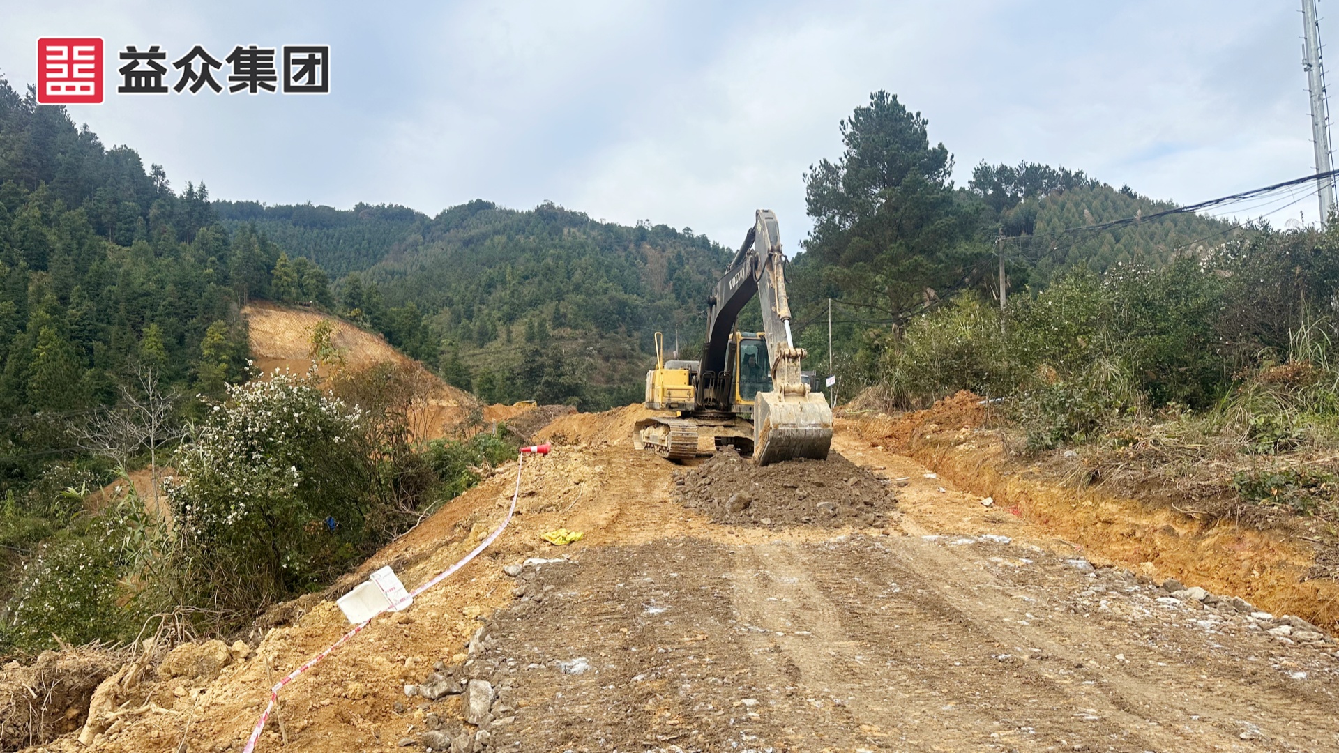 進(jìn)場道路平整_副本